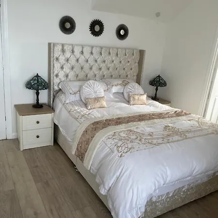 Jasmine House Oda ve Kahvaltı 3*